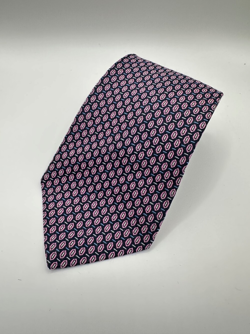 Robert Talbott “Best of Class” Navy & Pink Geometric Silk Tie – Handsewn – USA
